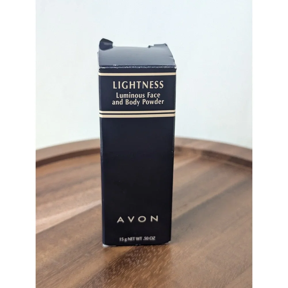 Avon Lightness Luminous‎ Face and Body Powder .50 Fl Oz New In Box Shimmer